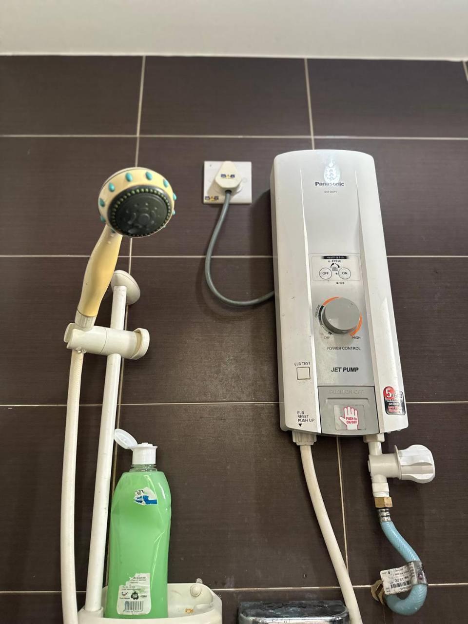 Greenleaf Angsana Homestay 제란투트 외부 사진